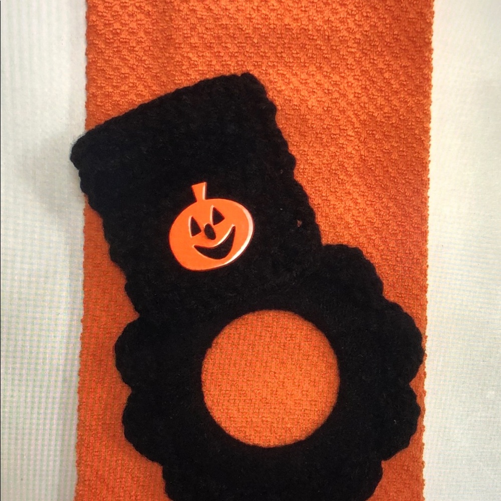Halloween 🎃 towel hanger & towel orange black